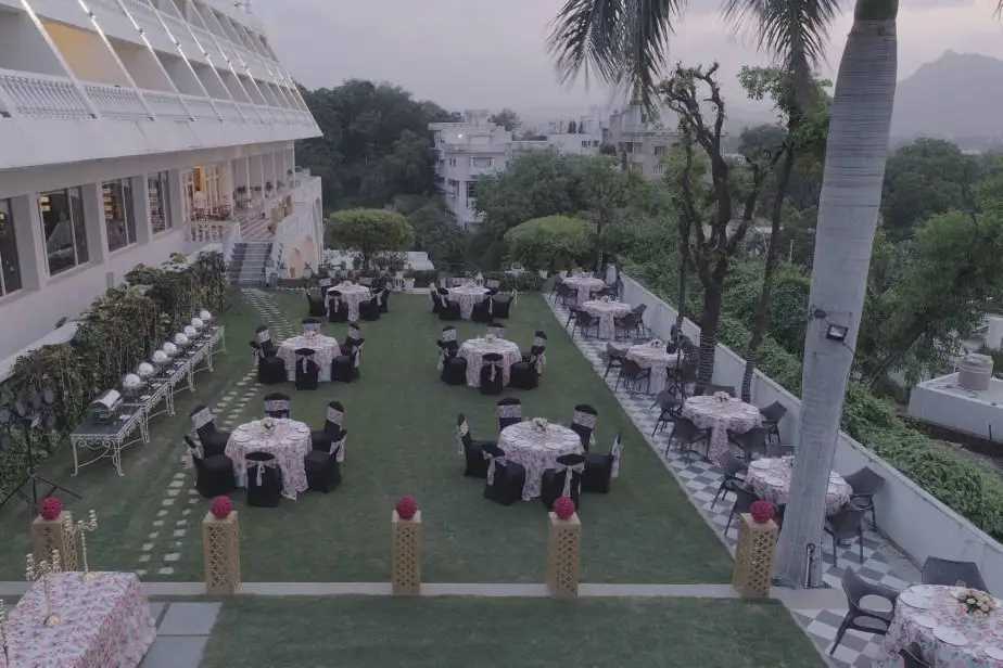 Hotel Hilltop Palace